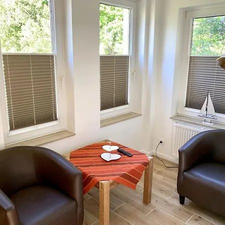 Straka Haus Anna Whg 1 Semesterbostad